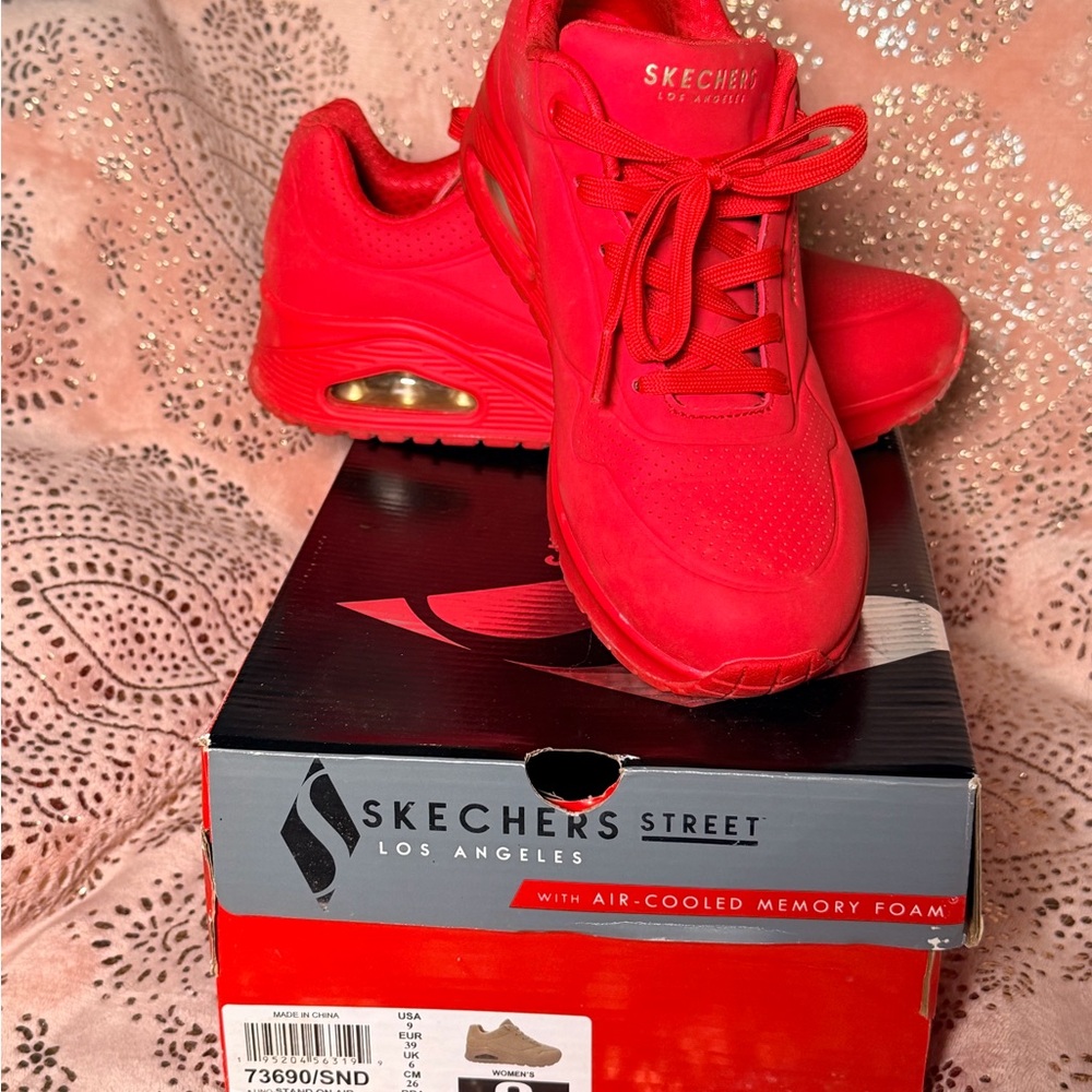Skechers Street Bold Red Sneakers